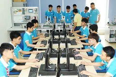 Việt Nam cần nhanh chóng mở rộng nguồn cung nhân tài, tăng quy mô lực lượng lao động kỹ năng cao. Ảnh: NAM ANH