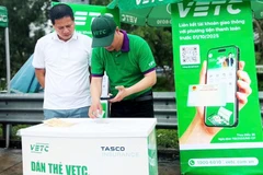 Kết nối tài khoản giao thông thực hiện qua app của bên cung cấp dịch vụ chỉ mất vài giây, bảo đảm kết nối an toàn, không lo ngại về bảo mật thông tin. 