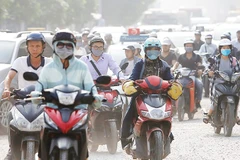 Chất lượng không khí tại Hà Nội ghi nhận các đợt ô nhiễm nghiêm trọng. Ảnh: LÊ MINH