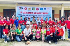 Cộng đồng Tình nguyện Việt Nam hoạt động từ thiện tại Cao Bằng.