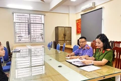 Đối tượng liên quan hành vi giết mổ, tiêu thụ thịt lợn nhiễm bệnh khai báo tại cơ quan công an.