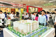 Cần phát triển nguồn cung nhà ở phù hợp khả năng chi trả của số đông người dân. Ảnh: NAM ANH