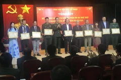 Gắn kết thêm văn nghệ sĩ và bộ đội hậu cần - kỹ thuật