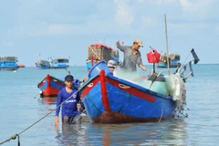Để phát triển bền vững kinh tế biển, cần có hệ thống pháp luật hoàn chỉnh trong bối cảnh mới. Ảnh: NAM NGUYỄN