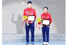 VĐV Nguyễn Huy Hoàng (trái) là một trong những niềm hy vọng vàng của thể thao Việt Nam tại SEA Games 33. Ảnh: KHIẾU MINH