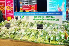 Các gian hàng tham gia chương trình “Tick xanh” đều triển khai khu vực trưng bày bắt mắt, hấp dẫn.