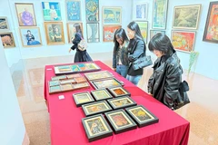 Một số tác phẩm trưng bày tại triển lãm.