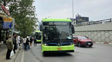 Tăng cường 20 tuyến buýt tạo thuận lợi cho nhân dân, du khách tham quan những sự kiện chính trị-xã hội ở Thủ đô.