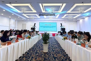 Toàn cảnh hội nghị.