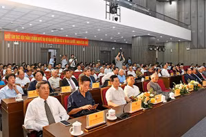 Toàn cảnh chương trình gặp mặt.