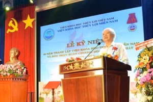 Giáo sư, Tiến sĩ, Anh hùng Lao động Nguyễn Ân Niên từng là Viện trưởng Viện Khoa học thủy lợi miền Nam.