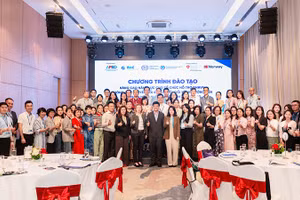 Đại diện các doanh nghiệp vừa và nhỏ tại Hà Nội tham gia khóa đào tạo.