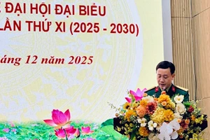 Đại tá Nguyễn Văn Đề thông tin về Đại hội Đại biểu công đoàn Quân đội lần thứ XI tại cuộc gặp mặt báo chí.