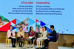 Các đại biểu tham gia tọa đàm tại Lễ kỷ niệm 25 năm Việt Nam phê chuẩn công ước số 182 của ILO.