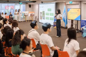 Rất đông các bạn trẻ tham dự sự kiện "Môi trường làm việc tâm lý-xã hội".