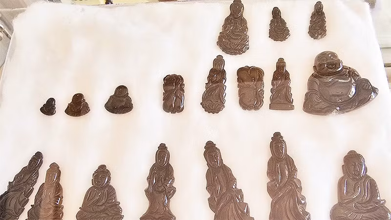 Các sản phẩm từ huyền phách.