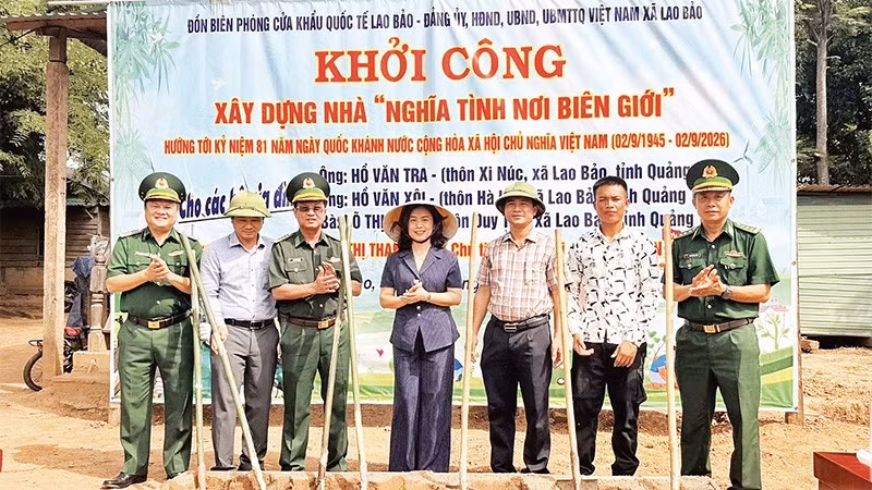 xaynha.jpg