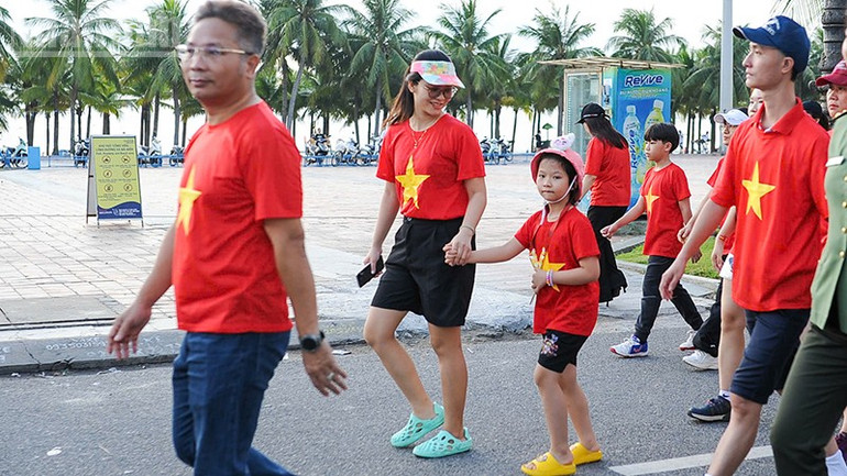Cùng mẹ tham gia ndo_tl_5.jpg
