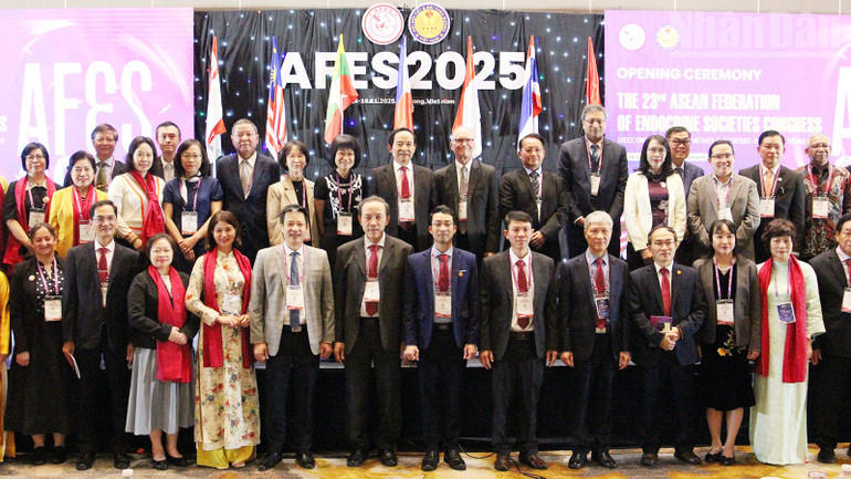 이 프로그램에는 국내 및 해외 대표단이 참여합니다. ndo_tr_img-8654.jpg