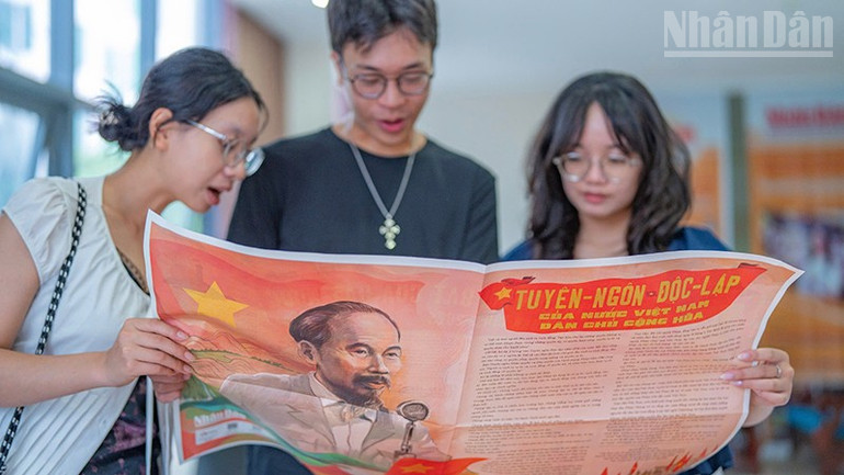 Lịch sử dễ hiểu, dễ nhớ hơn. ndo_tr_7.jpg