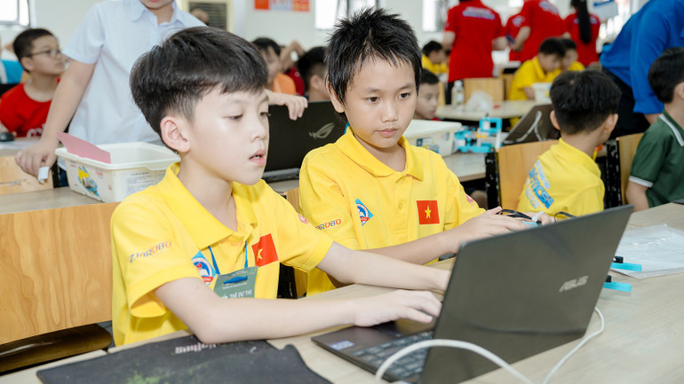 Hơn 800 thí sinh tham gia Chung kết Sáng tạo Robotics toàn quốc a3.jpg