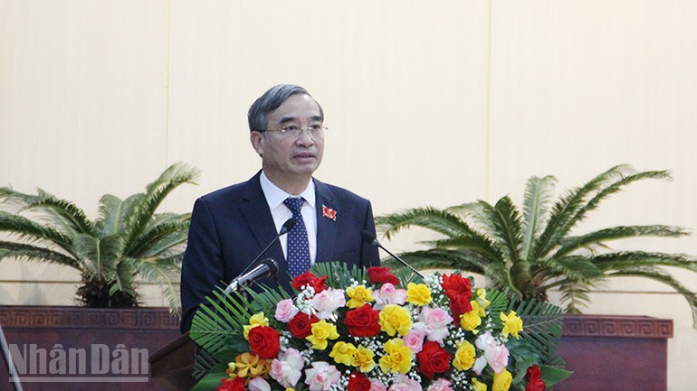 Đồng chí Lê Trung Chinh luôn tận tâm, tận tụy và có trách nhiệm với công việc. ndo_bl_a-chinh.jpg