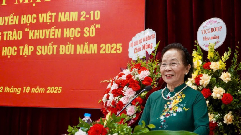 Profesor Dr. Nguyen Thi Doan, prezident Vietnamské asociace pro podporu vzdělávání z7072362734006-4e1677a6bf14c70eab21677647023f8a-9405.jpg