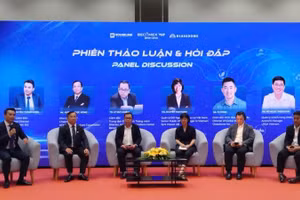 Các đại biểu thảo luận tại hội thảo. 