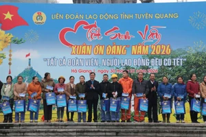 Liên đoàn Lao động tỉnh Tuyên Quang tổ chức Chương trình “Tết sum vầy - Xuân ơn Đảng” năm 2026.