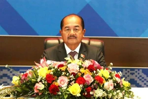 Đồng chí Kikeo Khaykhamphithune, Ủy viên Bộ Chính trị, Phó Thủ tướng Chính phủ, Trưởng Ban Thư ký Đại hội đại biểu toàn quốc lần thứ XII của Đảng Nhân dân Cách mạng Lào. (Ảnh: Báo Pasaxon)