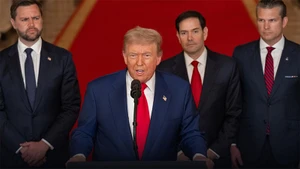 Từ Nhà trắng, ngày 22/6 (giờ Hà Nội), ông Trump phát biểu về cuộc tấn công các cơ sở hạt nhân chủ chốt của Iran. Đứng phía sau Tổng thống Mỹ là Phó Tổng thống JD Vance, Bộ trưởng Ngoại giao Marco Rubio và Bộ trưởng Quốc phòng Pete Hegseth (từ bên trái sang). (Ảnh: Tài khoản Facebook của Nhà trắng)