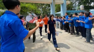 Các thí sinh hoàn thành ngày thi đầu tiên trong điều kiện thời tiết thuận lợi. 