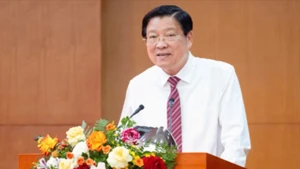 Đồng chí Phan Đình Trạc, Ủy viên Bộ Chính trị, Bí thư Trung ương Đảng, Trưởng Ban Nội chính Trung ương phát biểu tại Hội nghị triển khai nhiệm vụ 6 tháng cuối năm của Ban Nội chính Trung ương.