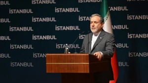 Bộ trưởng Ngoại giao Iran Seyed Abbas Araghchi tại cuộc họp báo tại Istanbul, Thổ Nhĩ Kỳ, ngày 22/6/2025. (Ảnh: Tân Hoa Xã)