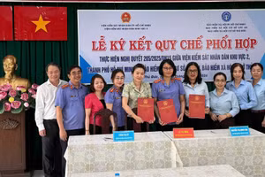Bảo hiểm xã hội Thành phố Hồ Chí Minh tăng cường phối hợp các Viện kiểm sát nhân dân khu vực trên địa bàn thành phố chế tài, khắc phục tình trạng chậm đóng bảo hiểm xã hội. (Ảnh: VÕ LÊ)