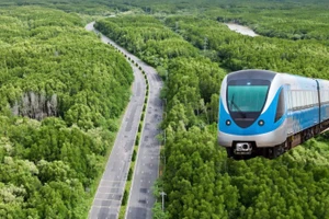 Thành phố đề ra mục tiêu hoàn thành bàn giao mặt bằng Dự án tuyến đường sắt tốc độ cao Bến Thành-Cần Giờ trong tháng 10/2026, tạo điều kiện khởi công và đưa dự án vào khai thác năm 2028. (Ảnh: VÕ LÊ)