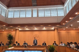 Hội nghị lấy ý kiến tại điểm cầu trụ sở Ủy ban nhân dân thành phố Hà Nội.