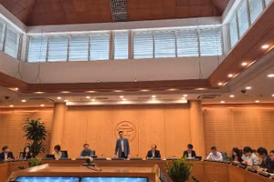 Hội nghị lấy ý kiến tại điểm cầu trụ sở Ủy ban nhân dân thành phố Hà Nội.