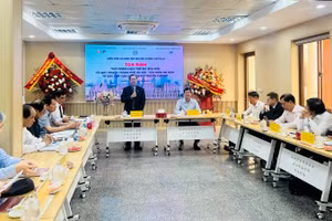 Toàn cảnh tọa đàm. 