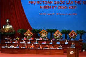Phiên khai mạc trọng thể Đại hội đại biểu Phụ nữ toàn quốc lần thứ XIV. (Ảnh: THỦY NGUYÊN)