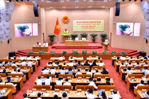 Hội đồng nhân dân thành phố Hà Nội khóa XVII khai mạc kỳ họp thứ 4, kỳ họp chuyên đề.