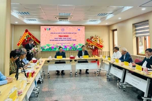 Toàn cảnh buổi tọa đàm. 