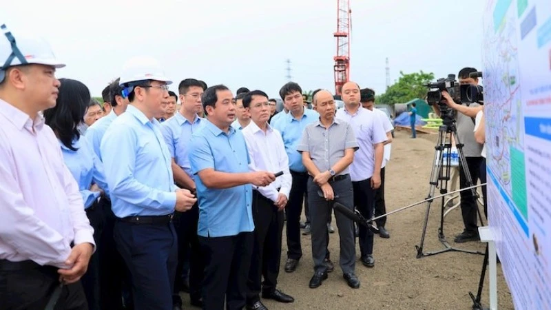 Bí thư Hà Nội Trần Đức Thắng kiểm tra, đốc thúc tiến độ các dự án giao thông trọng điểm