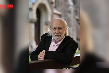 [Video] Nobel Văn học 2025 tôn vinh nhà văn người Hungary