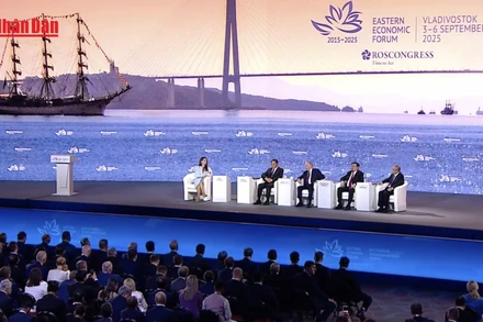 [Video] Ông Putin: Lợi ích an ninh của Nga và Ukraine không thể tách rời