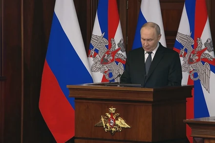 [Video] Tổng thống Nga bác bỏ cảnh báo chiến tranh từ phương Tây 