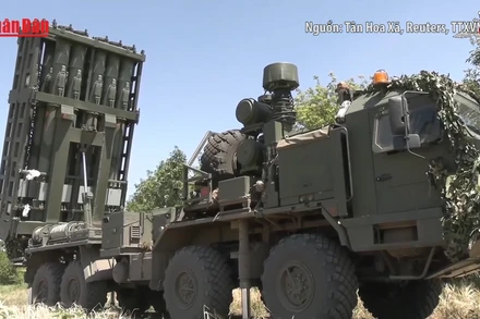 [Video] Tổng thống Mỹ và Ukraine điện đàm, thảo luận về viện trợ vũ khí