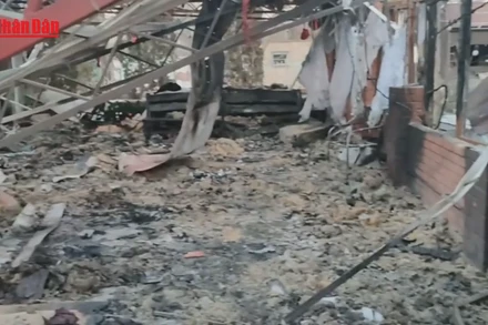 [Video] Nga – Ukraine cáo buộc nhau tập kích dân thường dịp năm mới 