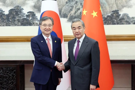 [Video] Hàn Quốc kêu gọi Trung Quốc hỗ trợ nối lại đàm phán liên Triều