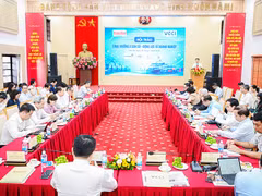 Toàn cảnh Hội thảo “Tăng trưởng 2 con số - Động lực từ doanh nghiệp” do Báo Nhân Dân phối hợp Liên đoàn Thương mại và Công nghiệp Việt Nam (VCCI) tổ chức.